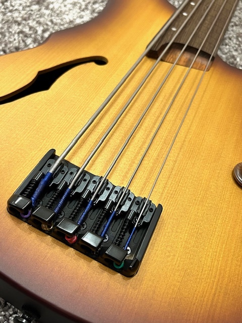 Ibanez SRH505F フレットレスベース SRH505F | SR | ELECTRIC BASSES | PRODUCTS | Ibanez guitars