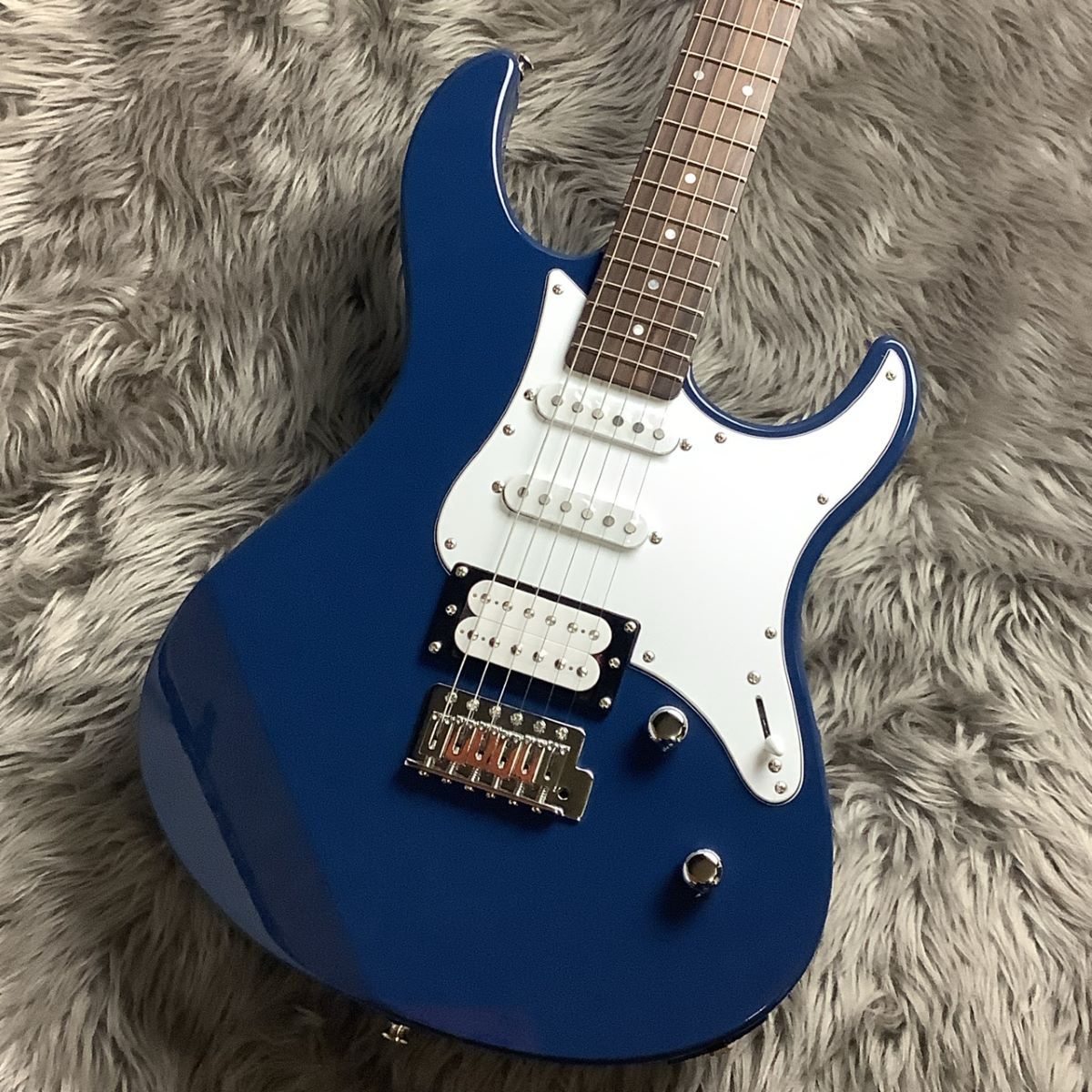 YAMAHA PACIFICA112V UTB ユナイテッドブルーパシフィカ PAC112【現物