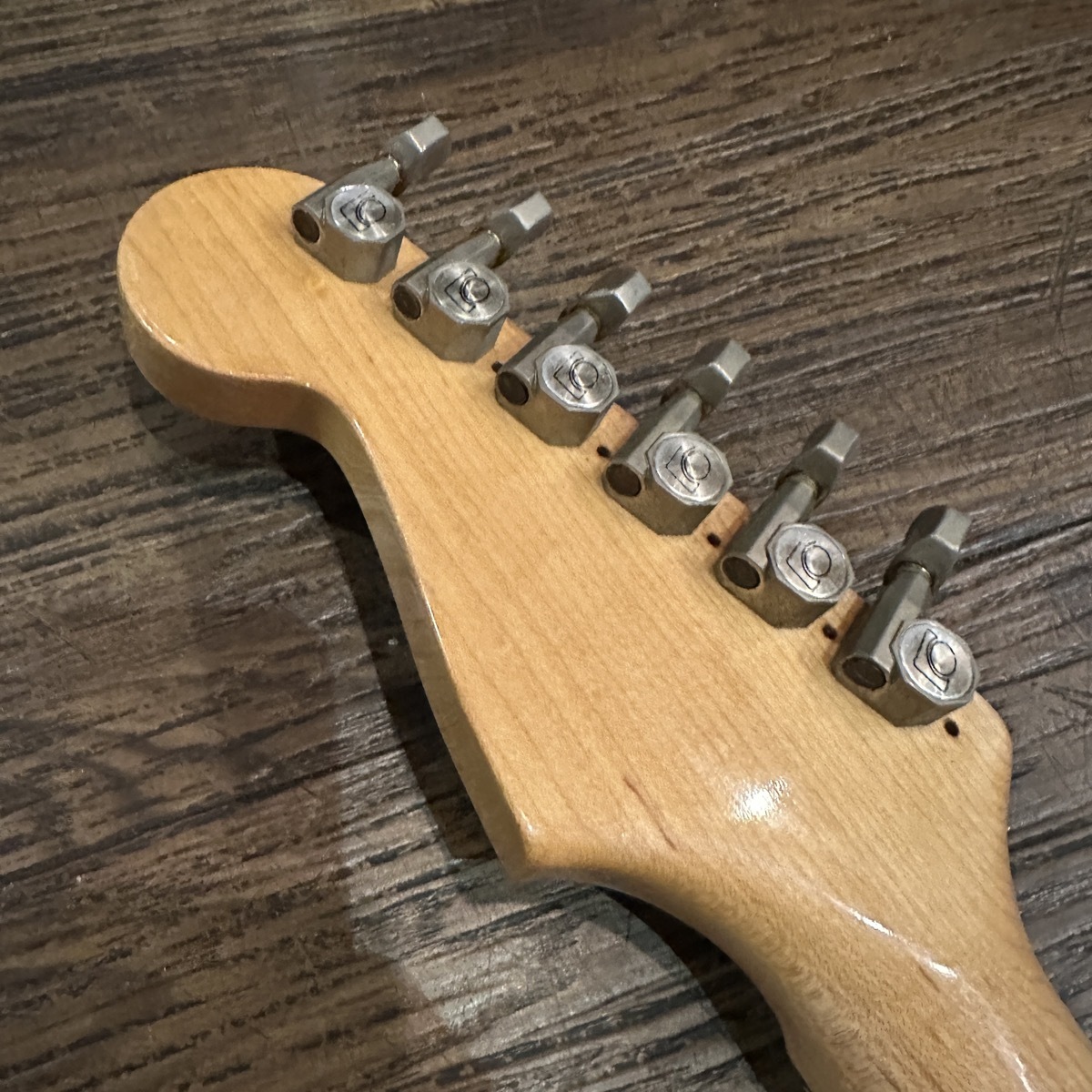 マ*)様 改造品 Tokai のネック Squier ボディ トーカイ スクワイ マ*)様 改造品 Tokai のネック Squier ボディ トーカイ スクワイ