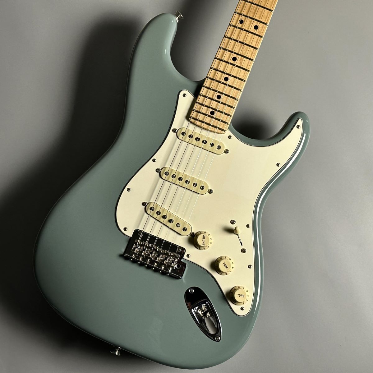 可愛いクリスマスツリーやギフトが！ Fender American Professional