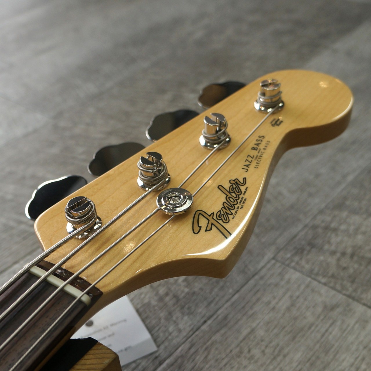 Fender Made in Japan Traditional 60s Jazz Bass - Sonic Blue 