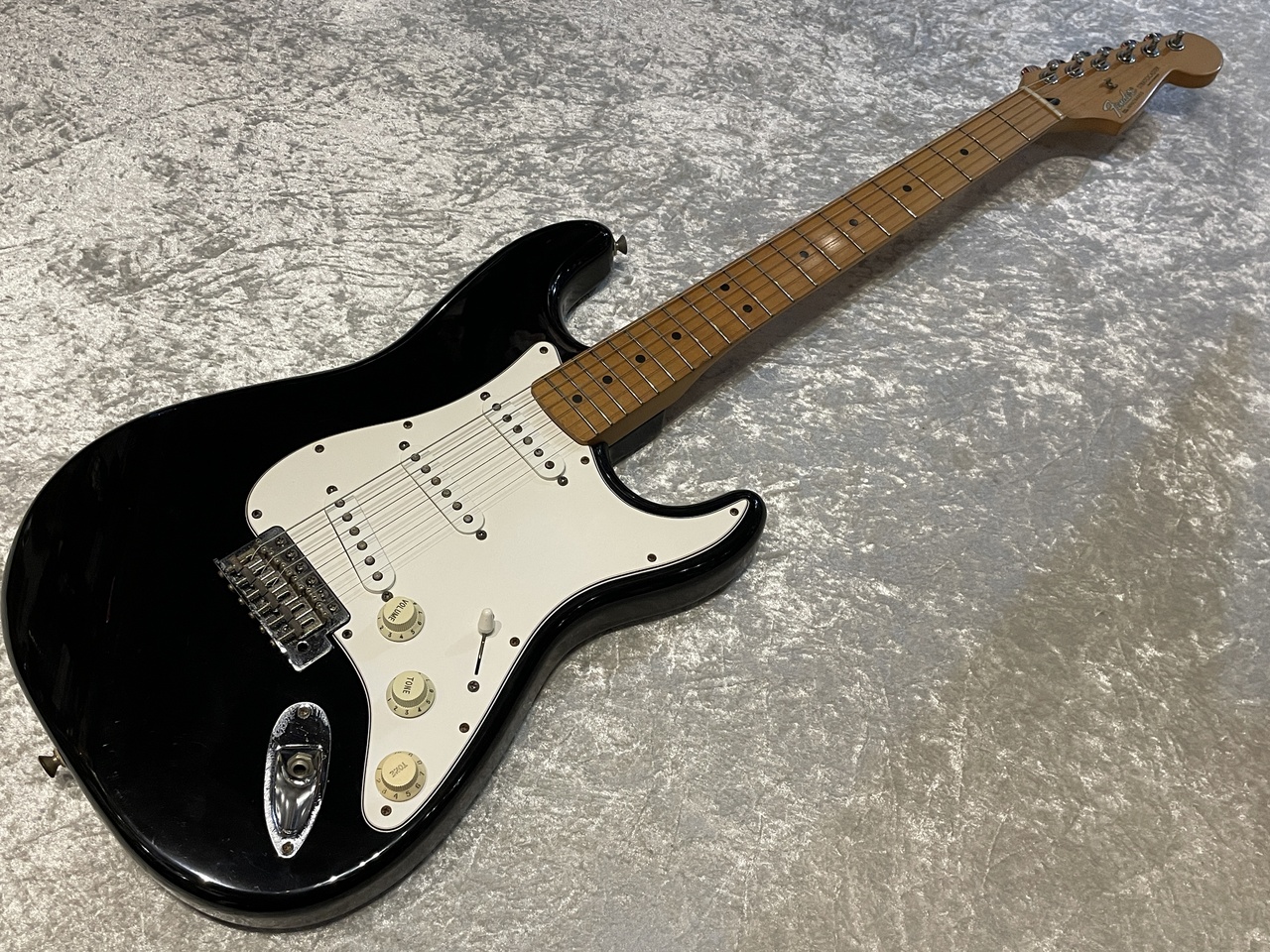 Fender Mexico Standard Stratocasterブラック Fender Mexico Standard Stratocaster(Black)（中古/送料無料）【楽器
