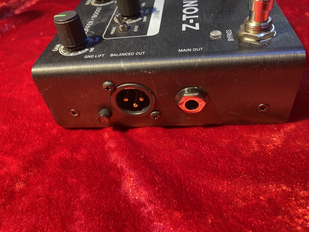 IK Multimedia Z-TONE Buffer Boost [プリアンプ/DIペダル]（中古