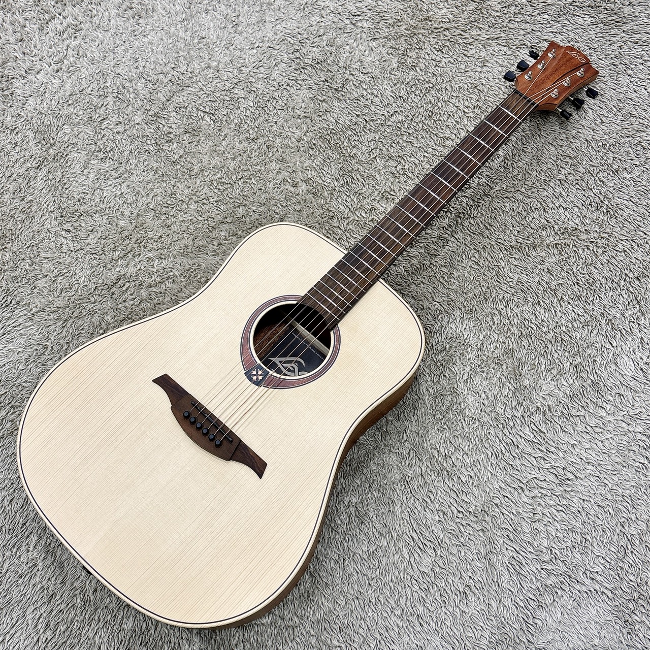 LAG Guitars TL70D Natural Dreadnought Lefty【アウトレット特価