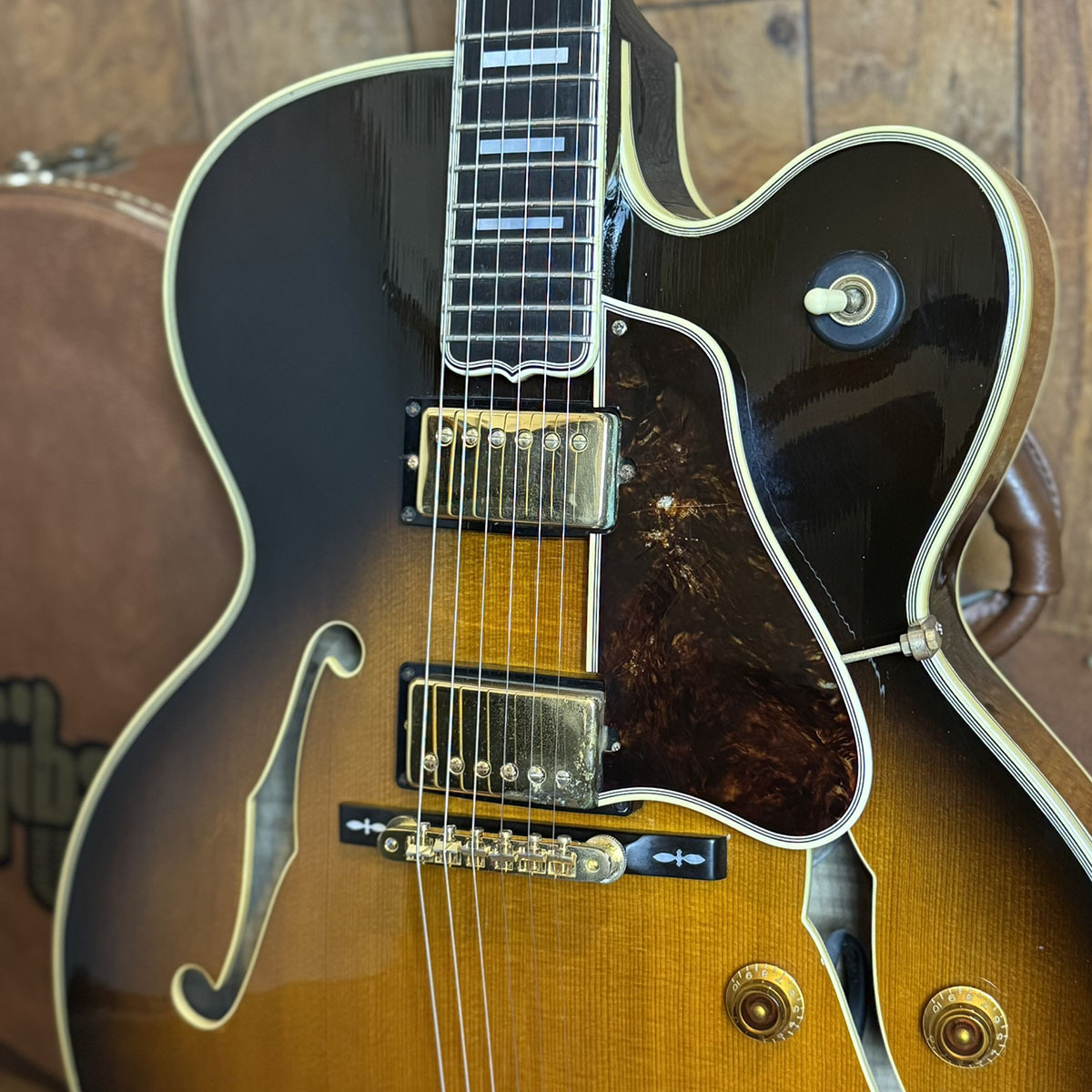 Gibson Master Model Byrdland 1990 James Hutchins Signed（中古/送料