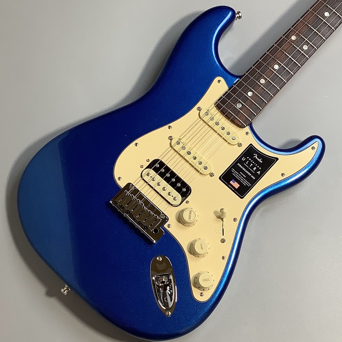 フェンダー　アメリカン　ウルトラ　ストラトキャスターHSS 23年製造　未使用 フェンダー アメリカン ウルトラ ストラトキャスターHSS 23年