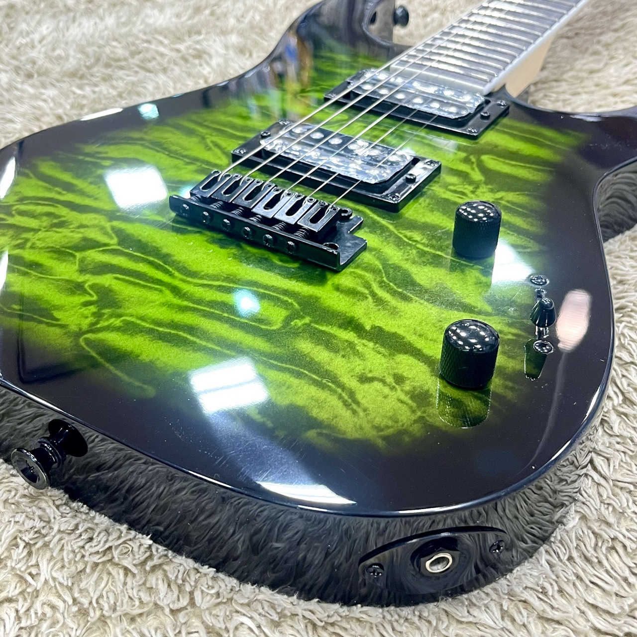Jackson JS Series Dinky JS20 DKQ 2PT Transparent Green Burst【特価