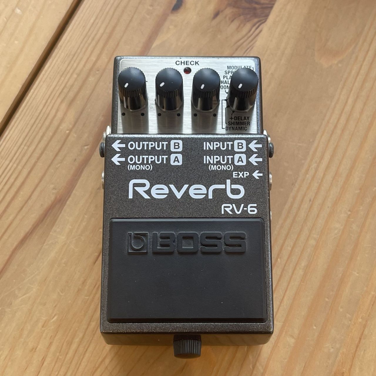 BOSS RV-6 Reverb リバーブ エフェクターRV6（B級特価/送料無料