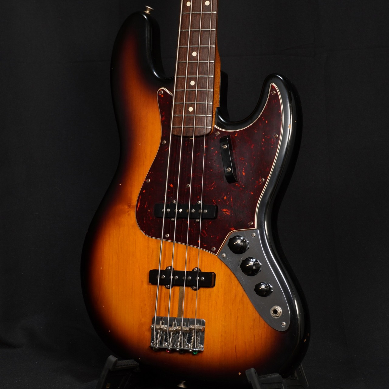 【大幅値下げ】Fender Jazz Bass サンバースト ハードケース付き Fender American Vintage Series 62 Jazz Bass 3 Knob 3-Color