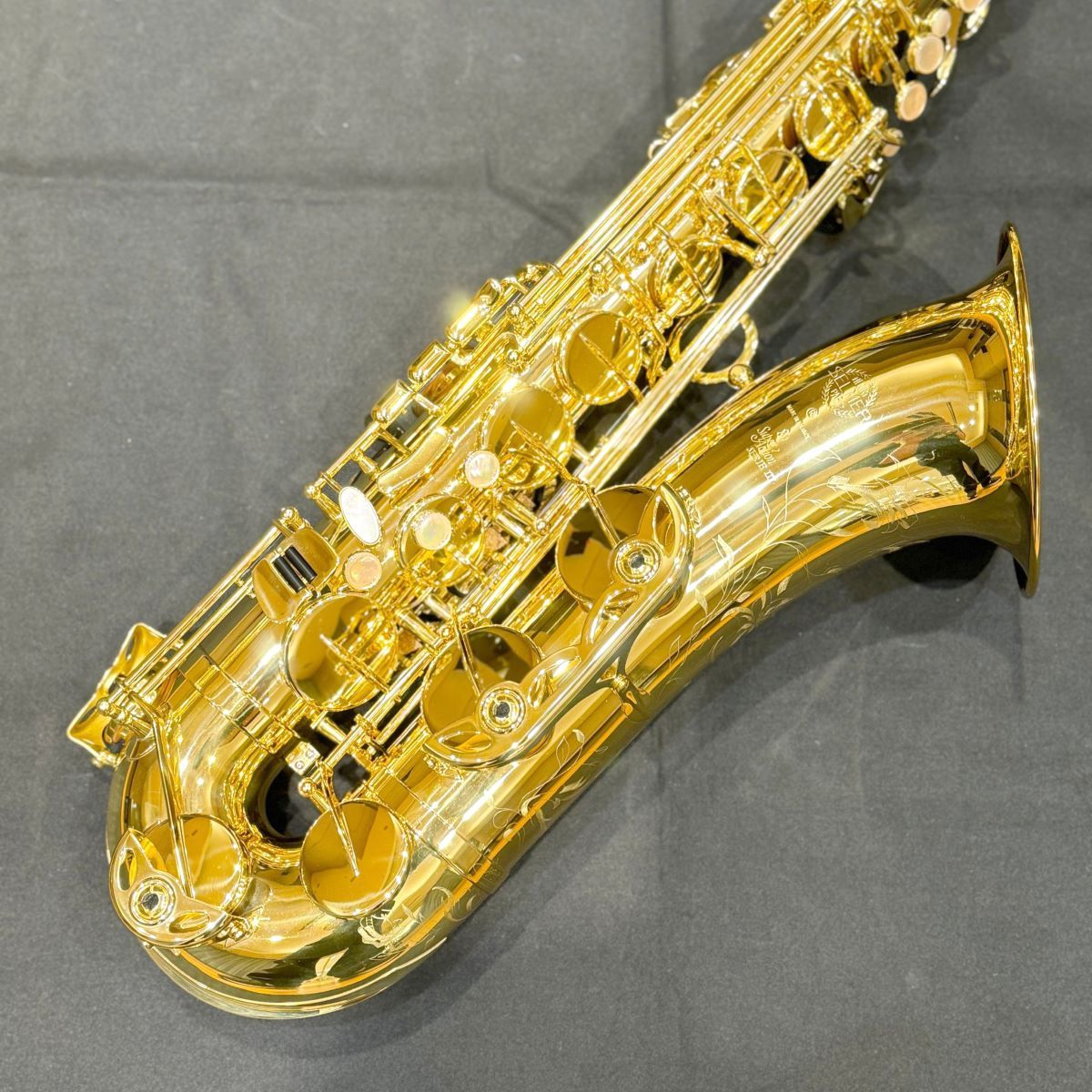 H. Selmer SA802Jubilee テナーサックス Bb ゴールドラッカー 彫刻入りジュビリー スーパーアクション80 シリーズ II（新品/送料無料）【楽器検索デジマート】