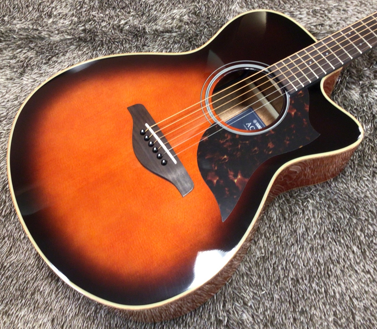 YAMAHA エレアコギター AC1M ソフトケース・ピックアップ付属 YAMAHA エレアコギター AC1M ソフトケース・ピックアップ付属