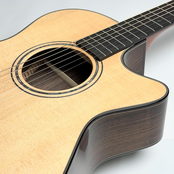 Furch Yellow OMc-SR a（Natural）【現物写真／重量：2.02kg】（新品