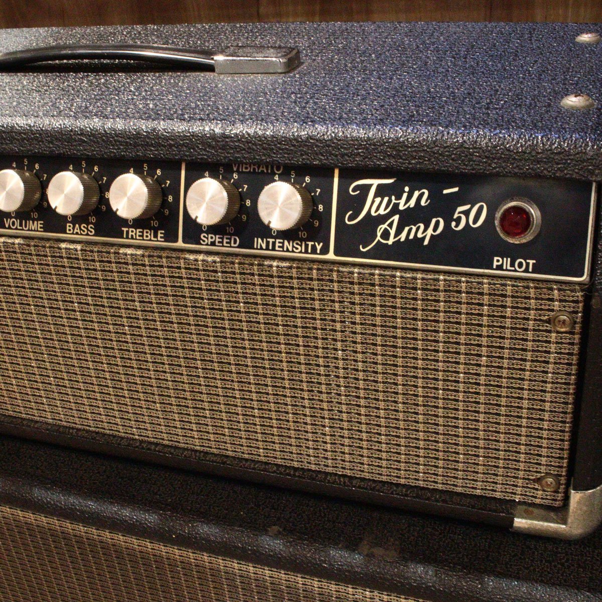 ELK Vocal Hi-Fi 50 マイクアンプ ELK TWIN AMP 50 w/Cabinet 【渋谷店】（中古/送料無料）【楽器検索