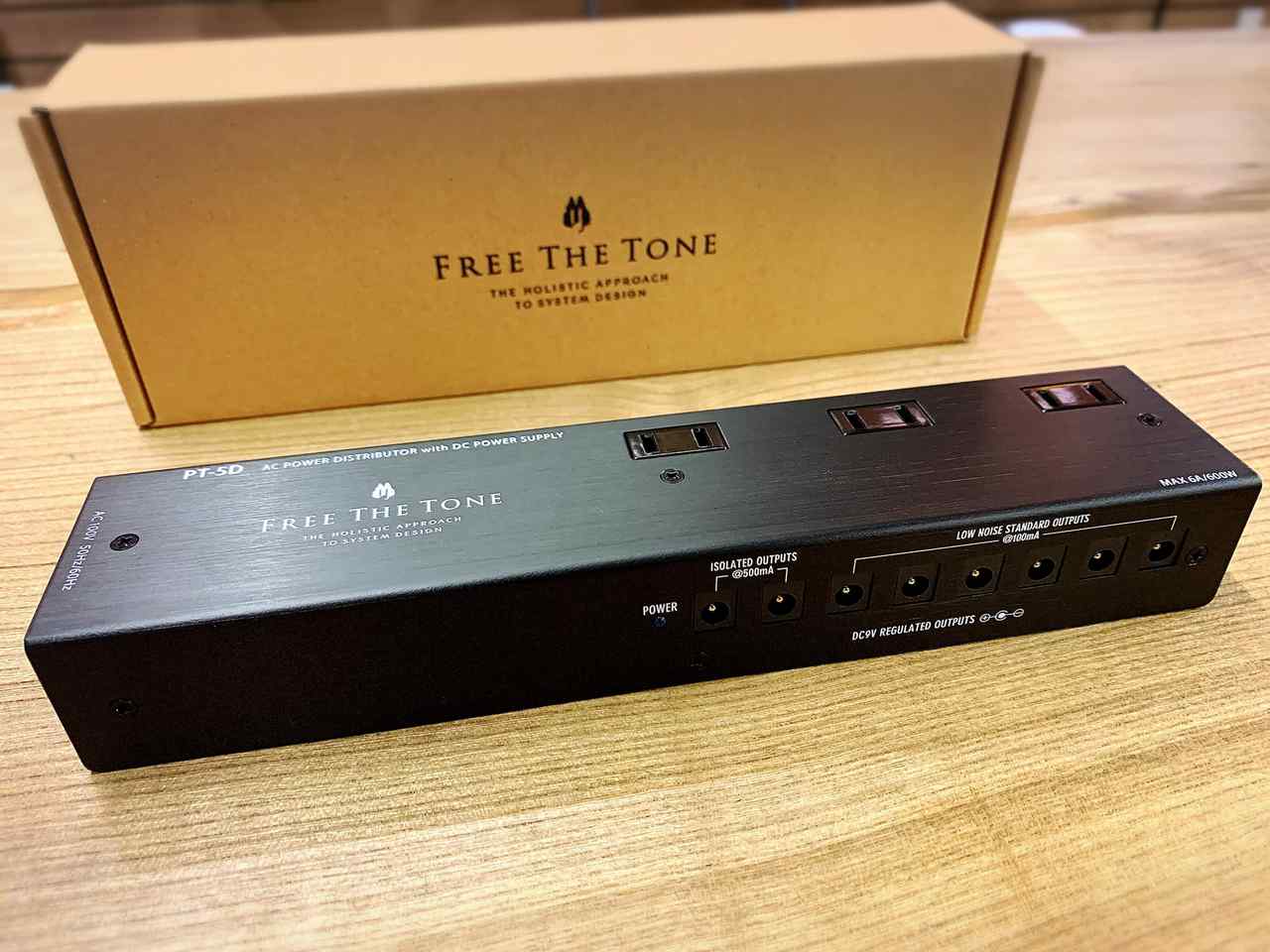 Free The Tone AC POWER DISTRIBUTOR with DC POWER SUPPLY PT-5D（新品）【楽器検索デジマート】