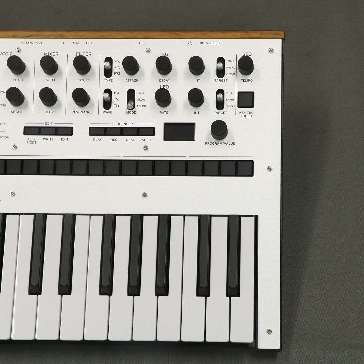 KORG monologue-SV モノフォニックアナログシンセサイザー 【展示品