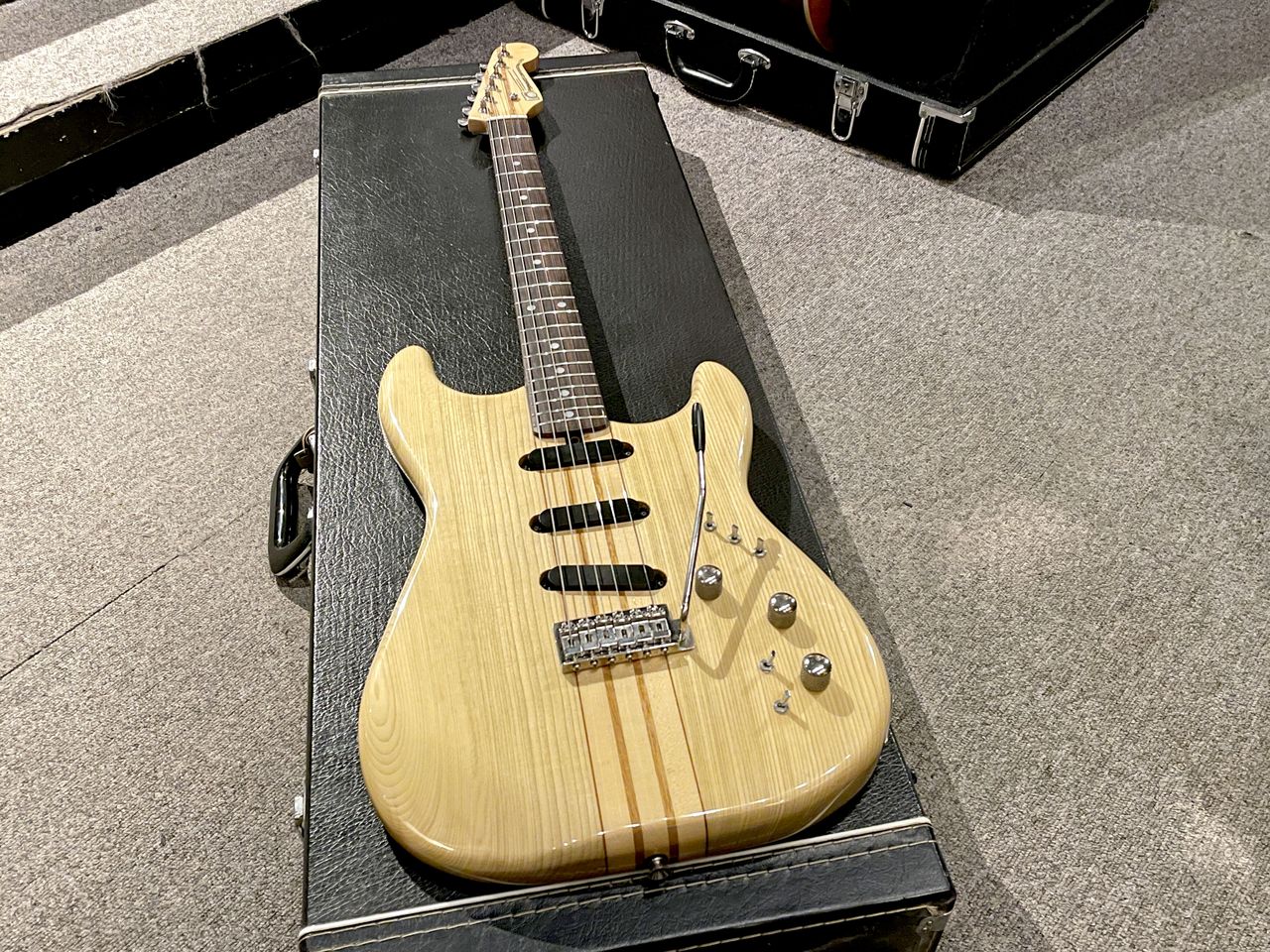 【希少】FERNANDES MA-65 エレキギター ブラウン 希少】FERNANDES MA-65 エレキギター ブラウン - メルカリ