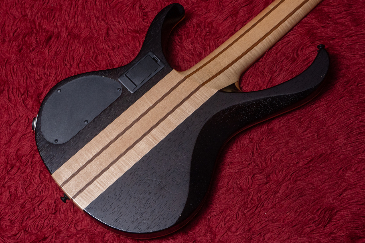 Ibanez / BTB845V 希少なHi-C仕様の5弦ベース 新着入荷】 Ibanez/BTB845V 国内外問わず大人気のIbanez。 こちらはHI
