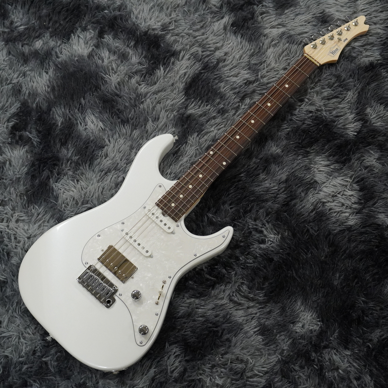 Kino stay 22F SSH Snow Flake White Pearl Mica【日本製】【2025年製