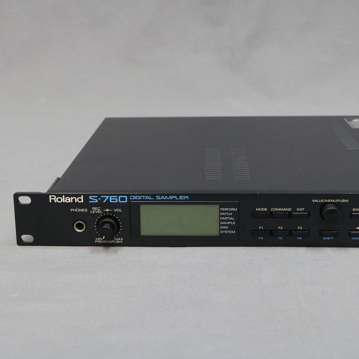 F*e様 ジャンク品　 Roland S-750 デジタルサンプラー Roland S-750 DIGITAL SAMPLER