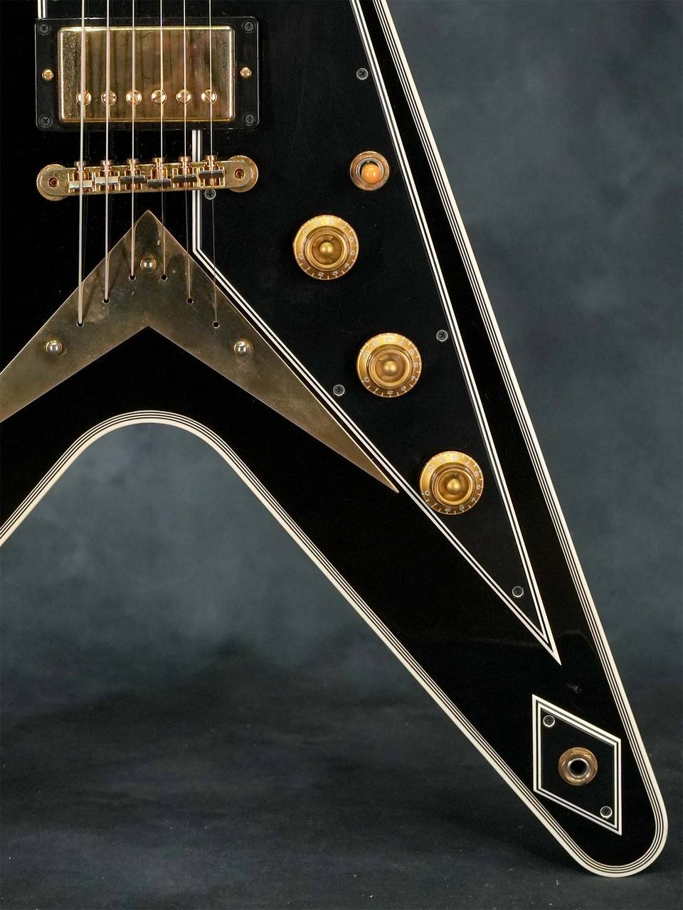 Gibson Custom Shop Flying V Custom Ebony w/Richlite Fingerboard