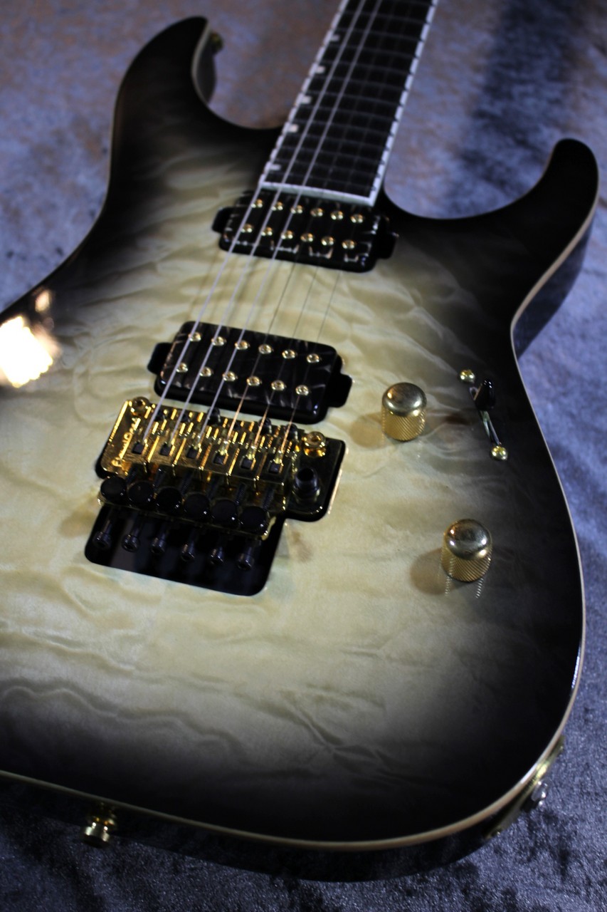 今週の新着アイテム M-II E-II Quilt  Top Maple 小物