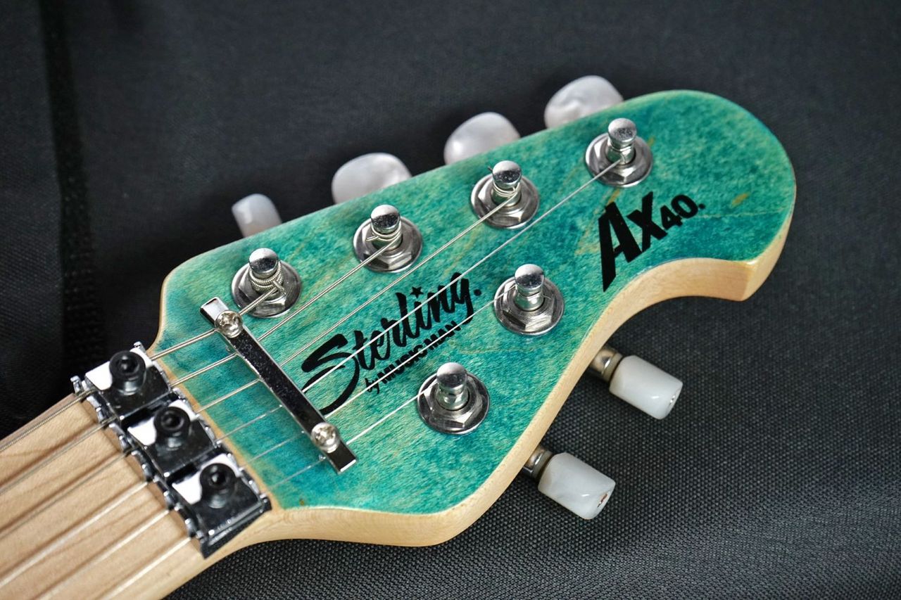 Sterling by MUSIC MAN AXIS AX40-TBL-M Trans Blue 【OUTLET】（B級
