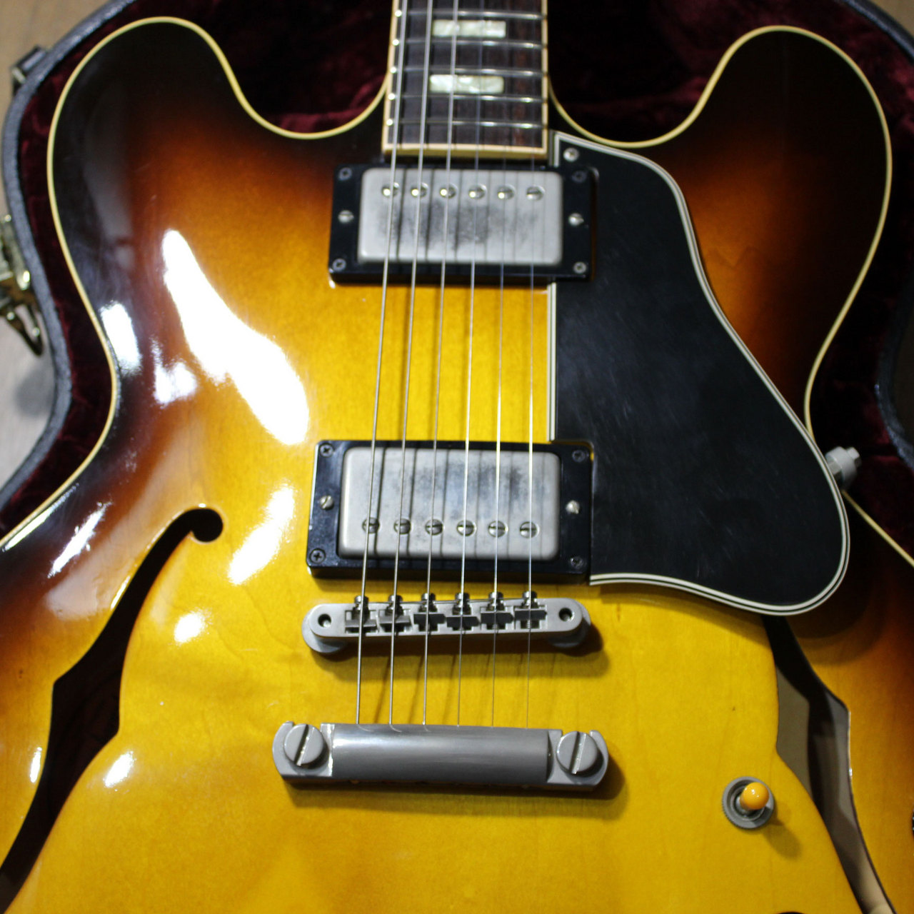 【ナッシュビル製】Gibson Custom Shop 1963 ES-335 ナッシュビル製】Gibson Custom Shop 1963 ES-335 Lightly Aged