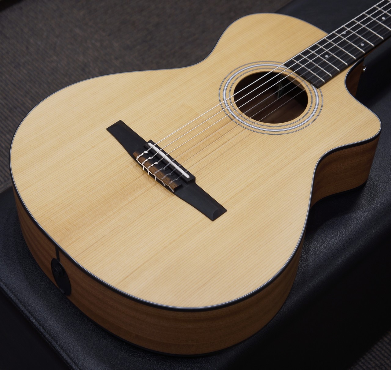 Taylor 112ce-Nylon（新品/送料無料）【楽器検索デジマート】