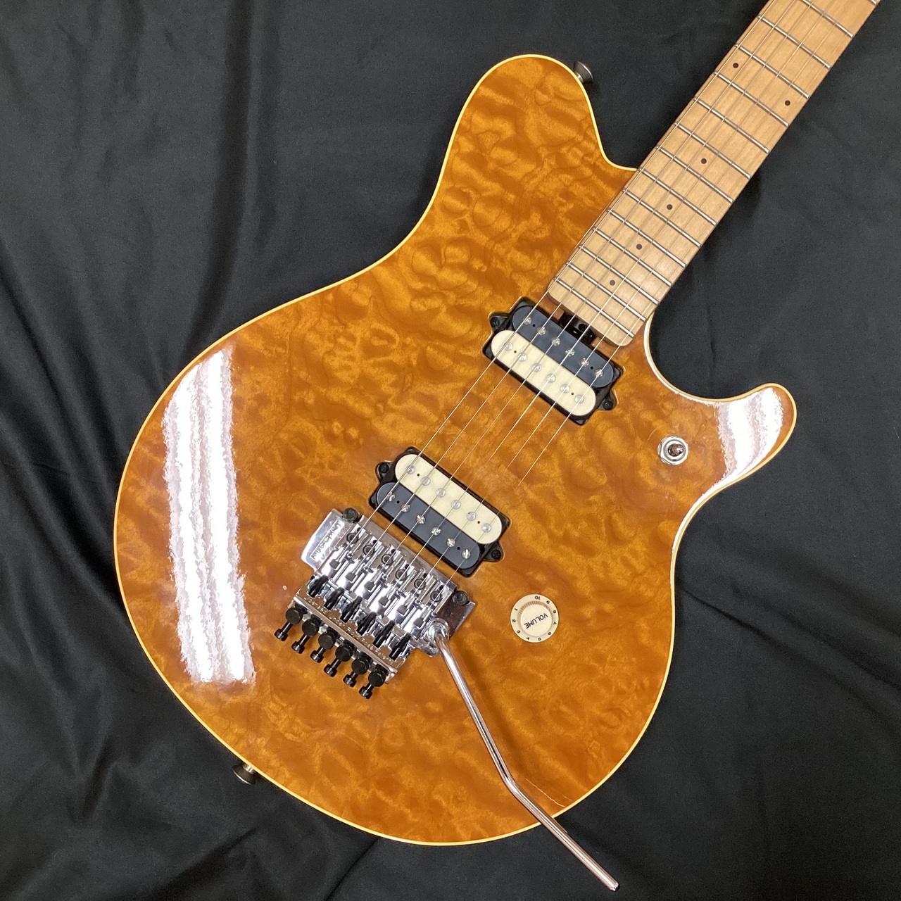 MUSIC MAN AxisEX Trans Gold（中古）【楽器検索デジマート】