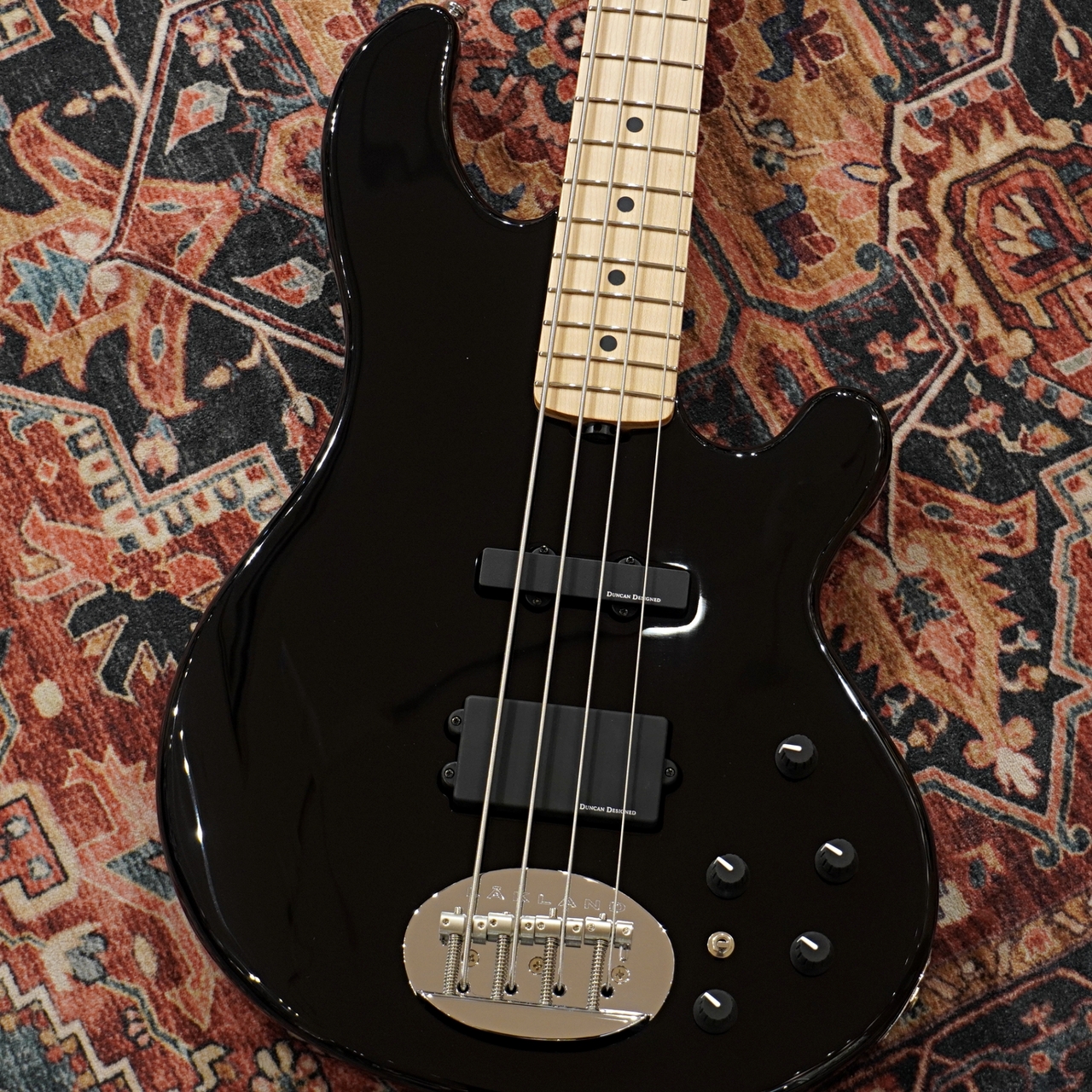 Lakland SK-4CL Black/ Maple FB -Skyline Japan Series- （新品/送料