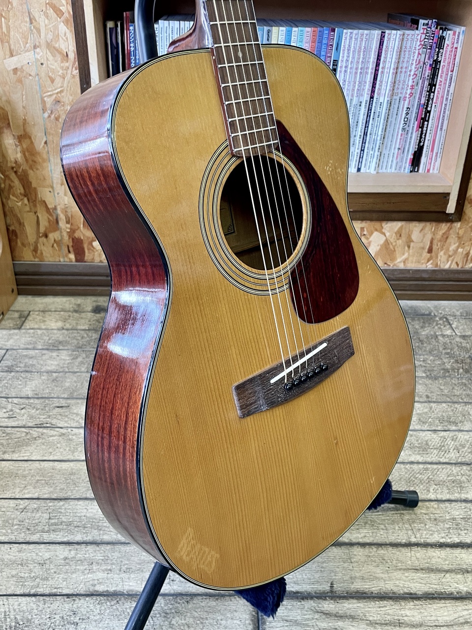 YAMAHA FG-130 アコースティックギター　ビンテージ品 激鳴りアコースティックギター YAMAHA FG-130 ビンテージ グリーン