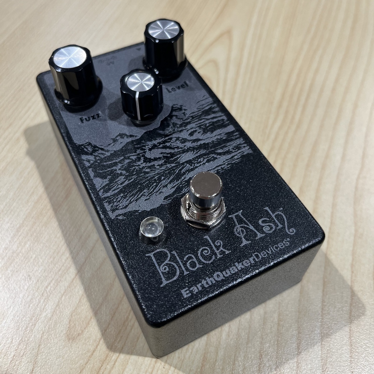 EarthQuaker Devices Black Ash（中古）【楽器検索デジマート】