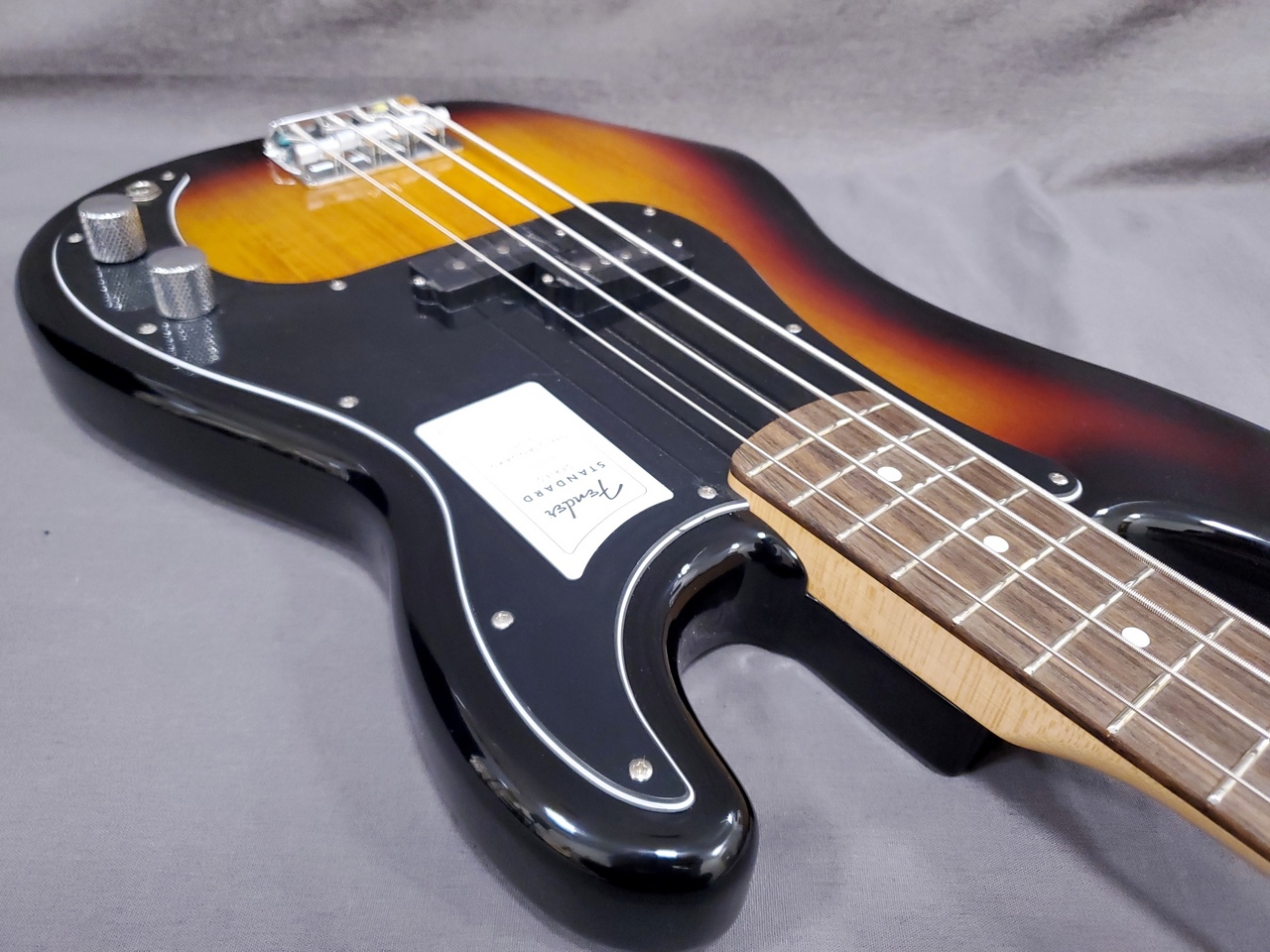 Fender Standard Precision Bass 3-Color Sunburst（新品