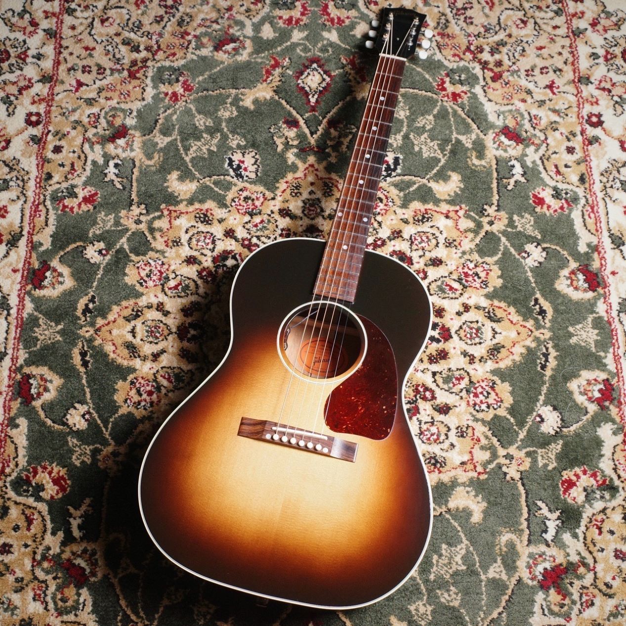 Gibson 50s LG-2 アコースティックギター