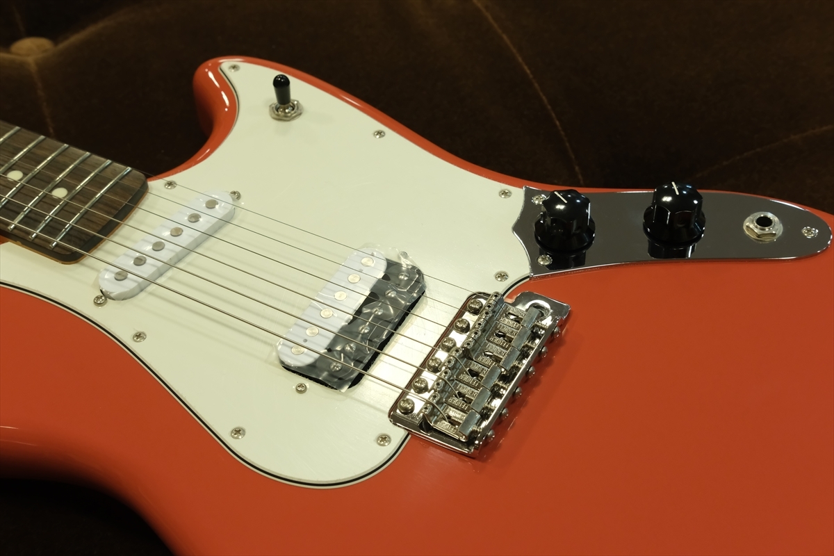 Fender Made in Japan Limited Cyclone / Fiesta Red 3.48kg