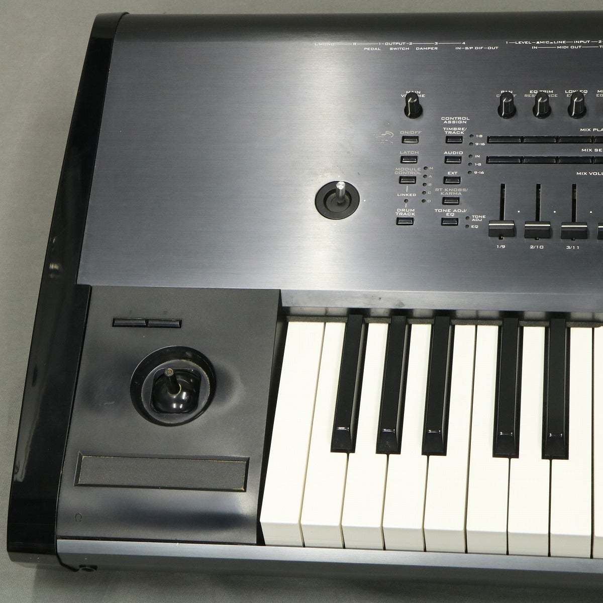 KORG KRONOS 73Keys 【御茶ノ水本店】（中古/送料無料）【楽器検索