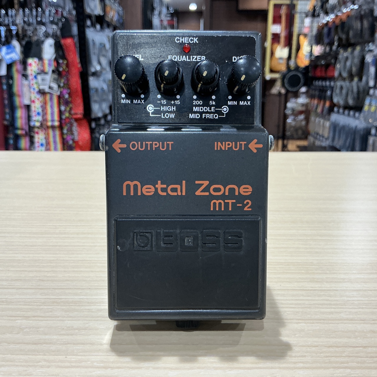 【箱無し中古品】BOSS l Zone MT-2 ギターエフェクター BOSS MT-2 METAL ZONE（中古）【楽器検索デジマート】