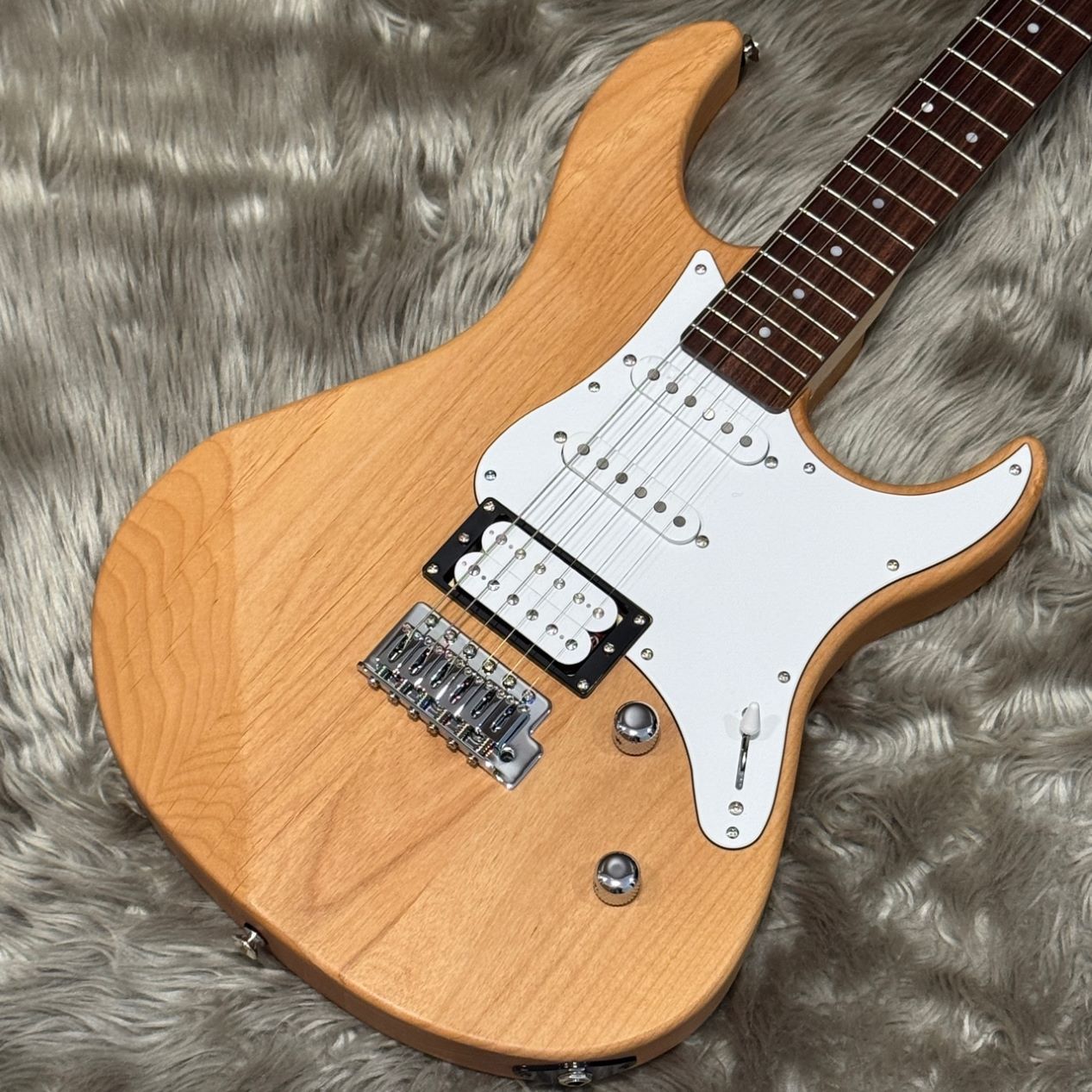 YAMAHA PACIFICA112V YNS イエローナチュラルサテンパシフィカ PAC112