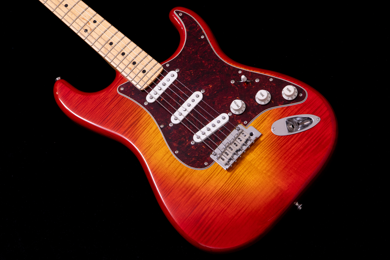 Fender 2024 CC MIJ Hybrid II Stratocaster Flame SOT 3.595kg （中古