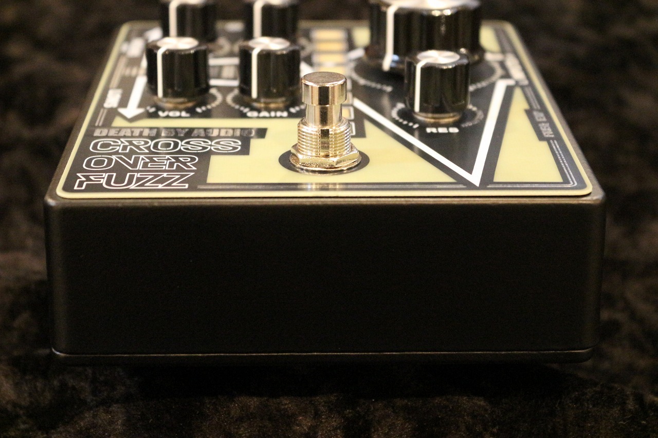 DEATH BY AUDIO CROSSOVER FUZZ 【多次元スプリットファズマシン