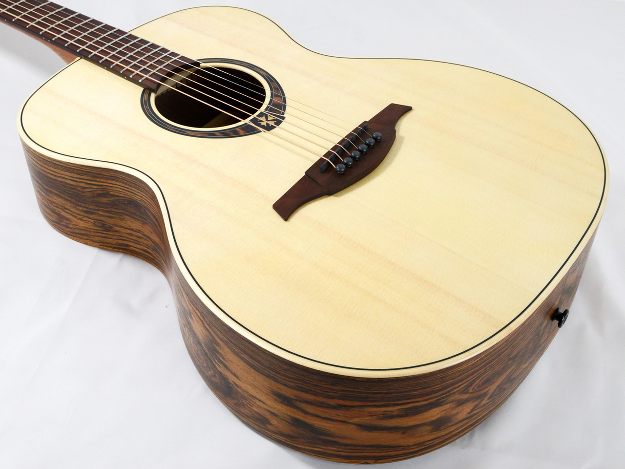 LAG Guitars T270A（新品）【楽器検索デジマート】