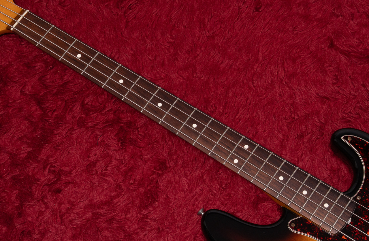 Fender American Vintage 62 Precision Bass 3TS 1998 4.105kg