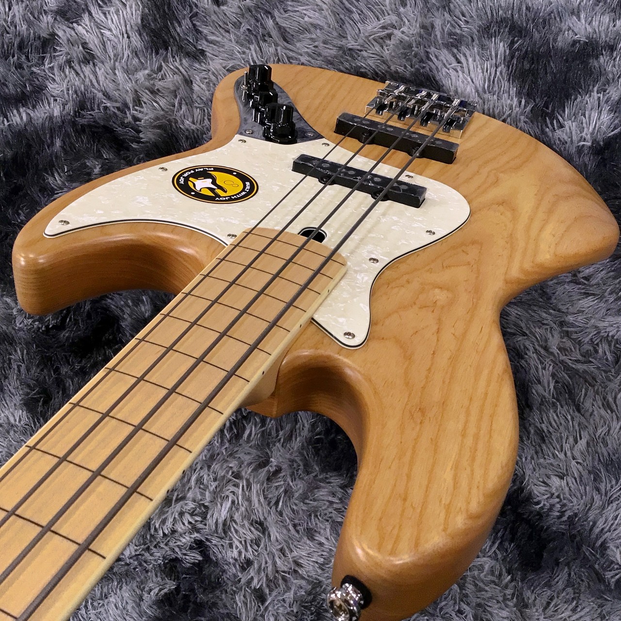 Sire Marcus Miller V7 Ash Reissue FL 4-String NT.S (Natural Satin