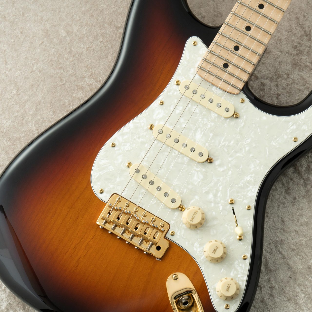 SCHECTER PS-ST-DH-SC w/Gold Parts -3 Tone Sunburst- 【スキャロップ