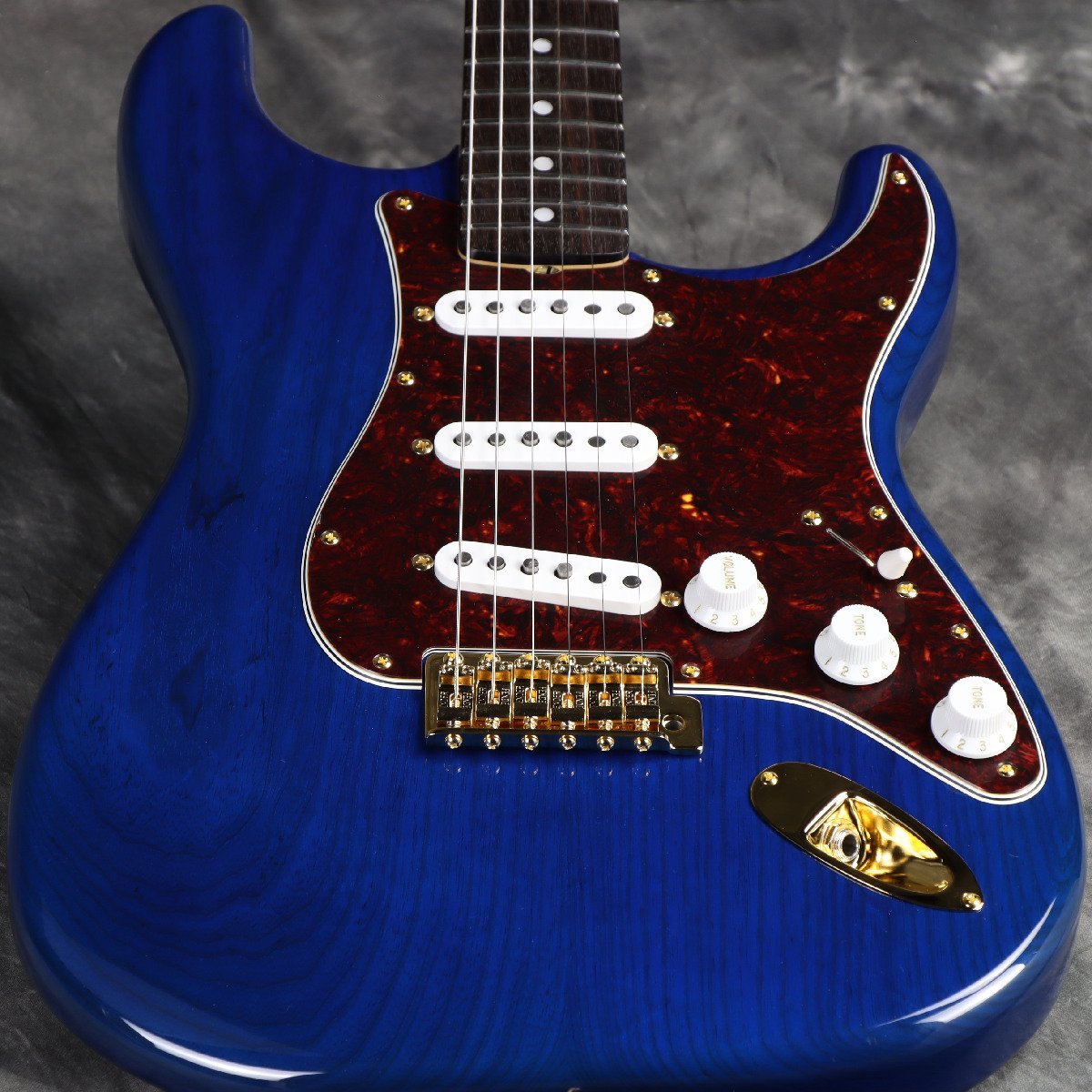Fender ISHIBASHI FSR MIJ Traditional 60s Stratocaster Ash