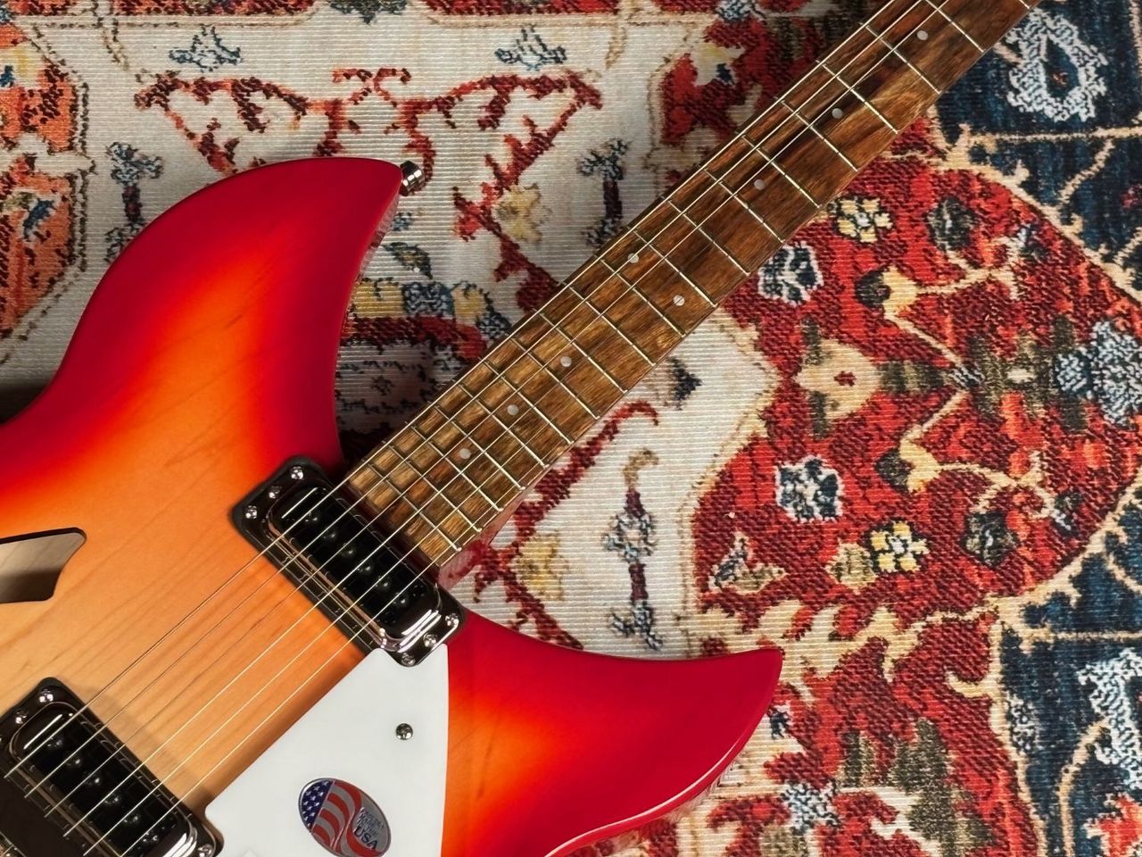 Rickenbacker 330 FG【現物画像】【S/N:2509689】【重量:3.44kg