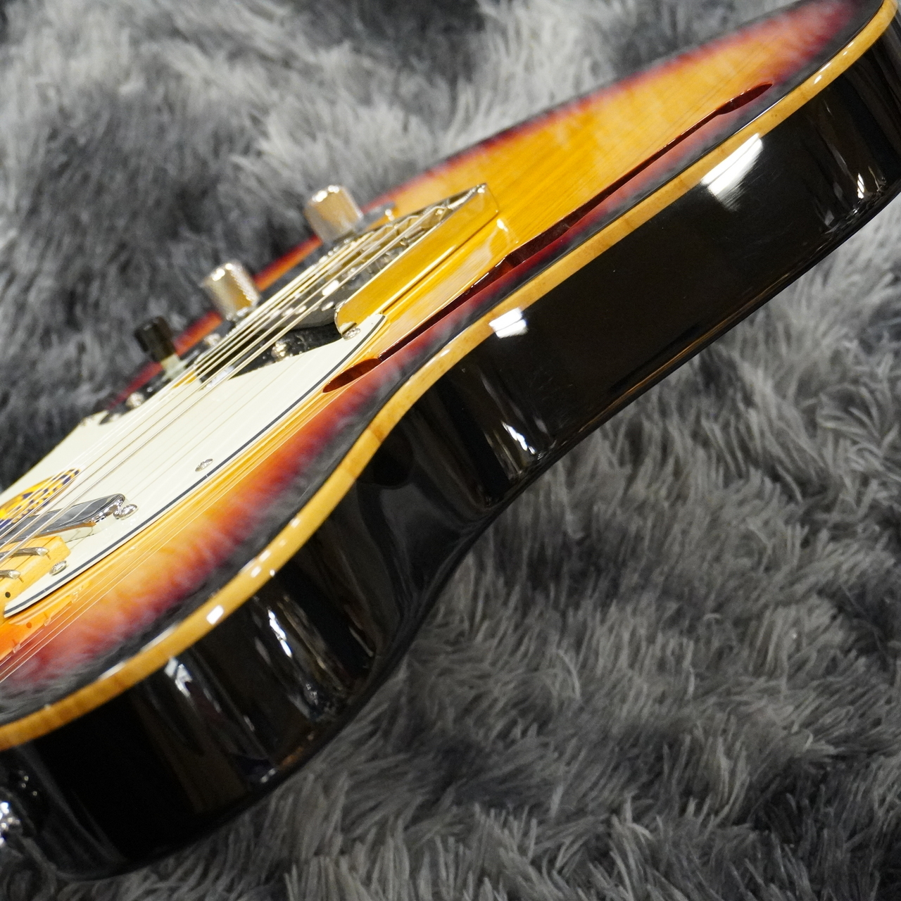 Sire Larry Carlton T7TV 3TS (3 Tone Sunburst) 【2025年製】【シン