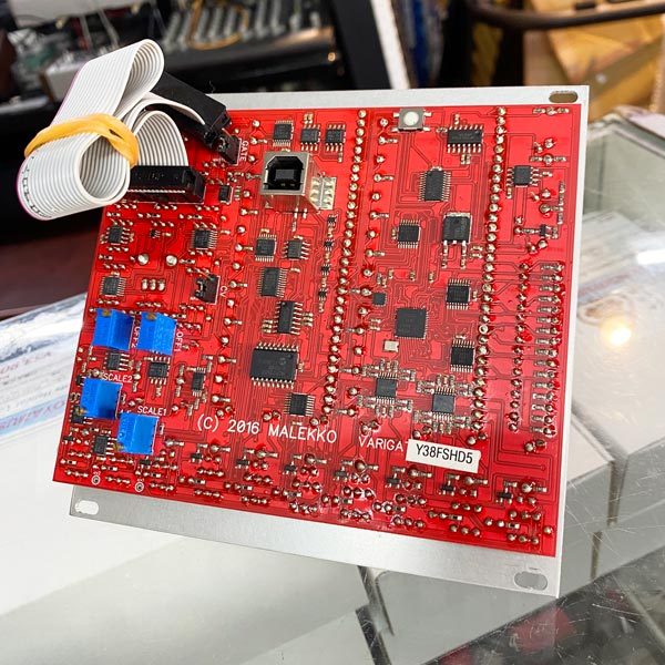 Malekko Heavy Industry Varigate 8+（中古）【楽器検索デジマート】