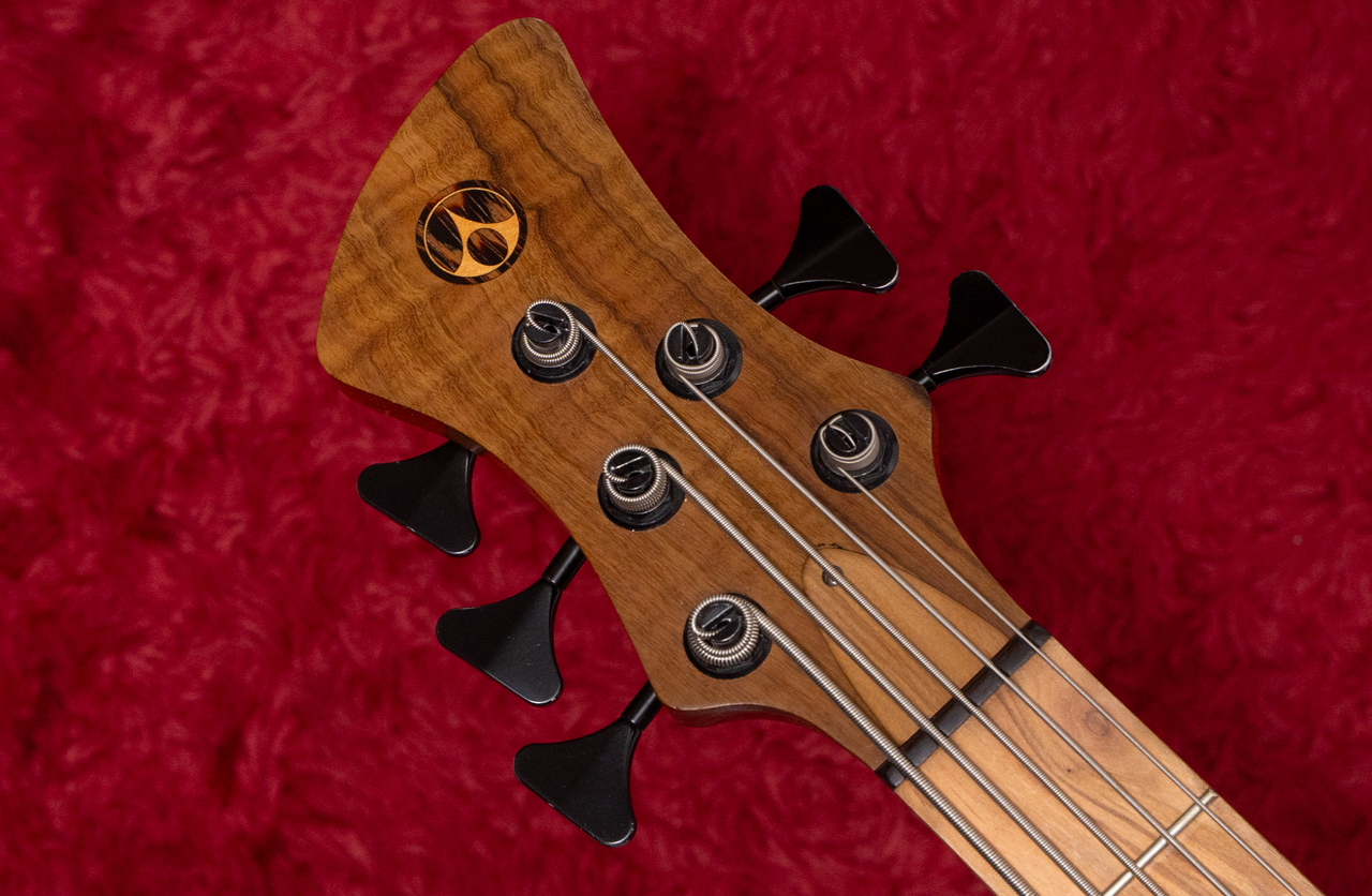 Adamovic Super Nova 5st 3.840kg【委託品】【GIB横浜】（中古）【楽器