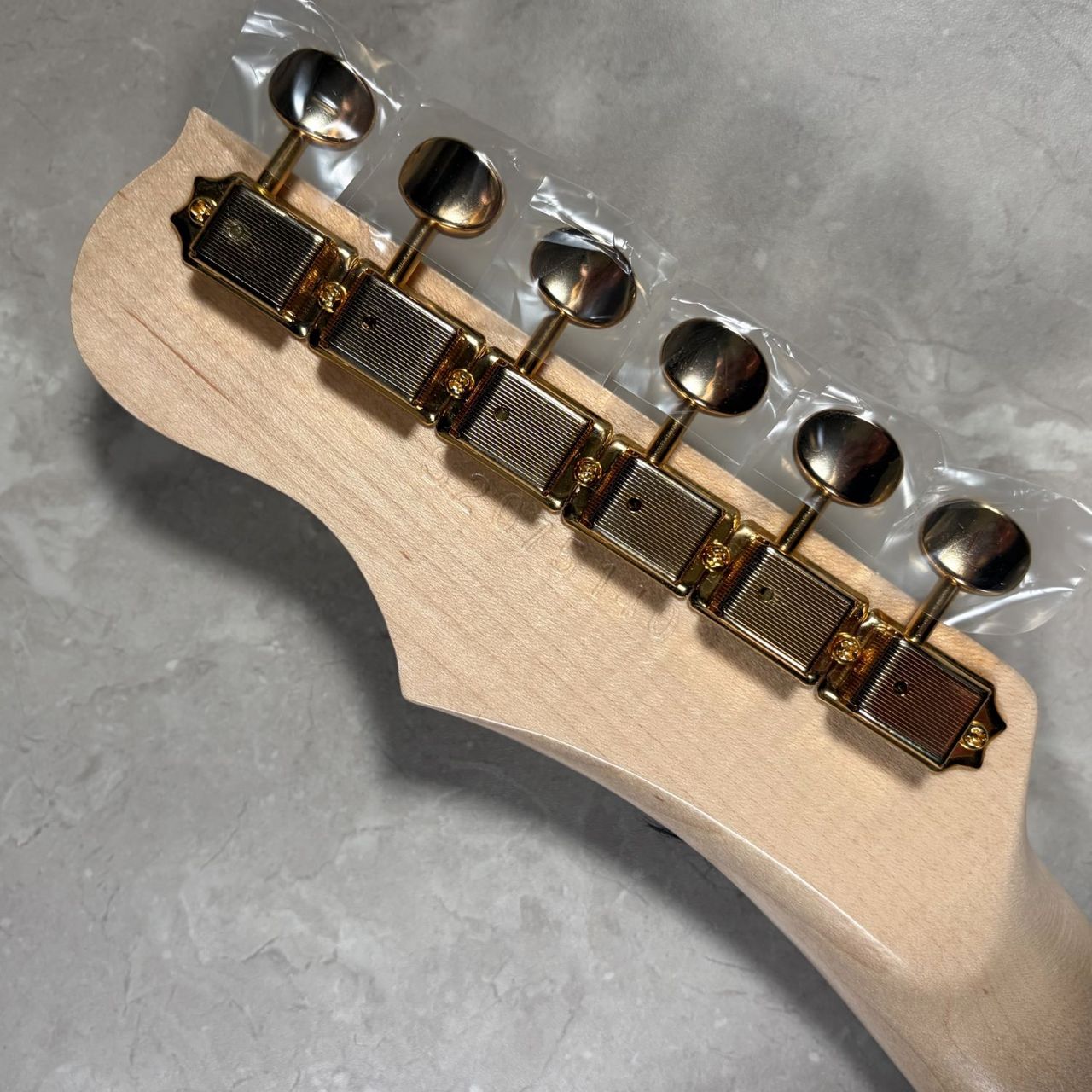 Caramel's Guitar Kitche STS1_FromageWhite【S/N S2075140/3.52kg
